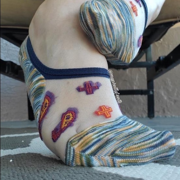 Blue No Show Sheer Socks - Picture 3 of 5